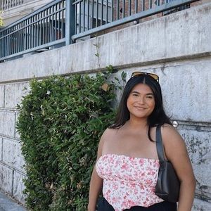 Meet your Posher, Cynthia